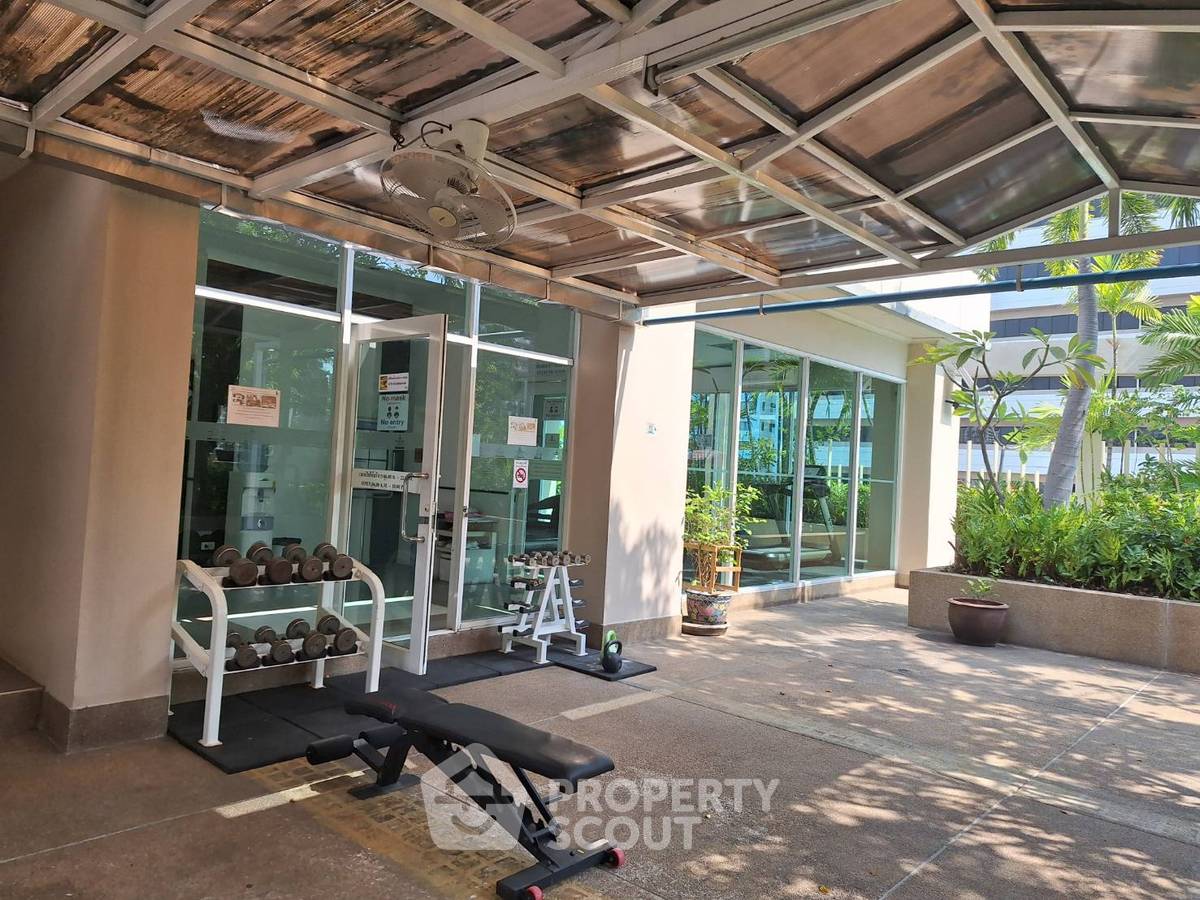picture 2-BR Condo at Grand Park View Asoke near MRT Sukhumvit (ID 2325475) - 19/20