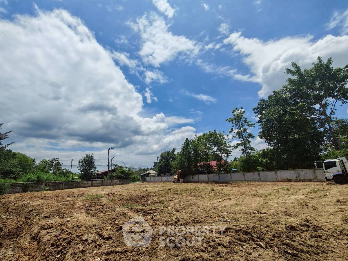 picture 1,512 m² Land for Sale in Saraphi (ID 2950803) - 2/7