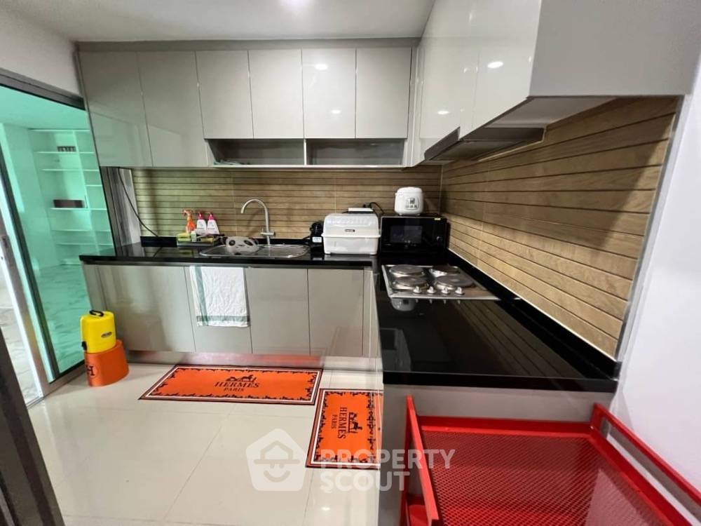 picture 2-BR Condo For Sale At Belle Grand Rama 9, 22nd-Floor Near MRT Phra Ram 9 (ID 1530067) - 5/18