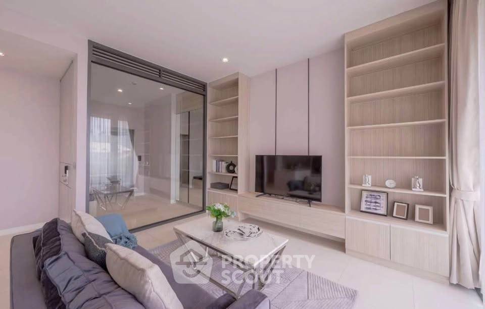 picture 2-BR Condo at Vittorio Sukhumvit 39 near BTS Phrom Phong (ID 2958339) - 10/18