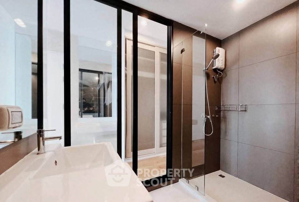 picture 2-BR Condo at Up Ekamai near ARL Ramkhamhaeng (ID 2955209) - 10/10
