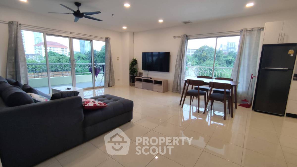 picture 3-BR Condo at Nordic Park Hill close to Phratamnak (ID 1798402) - 1/19