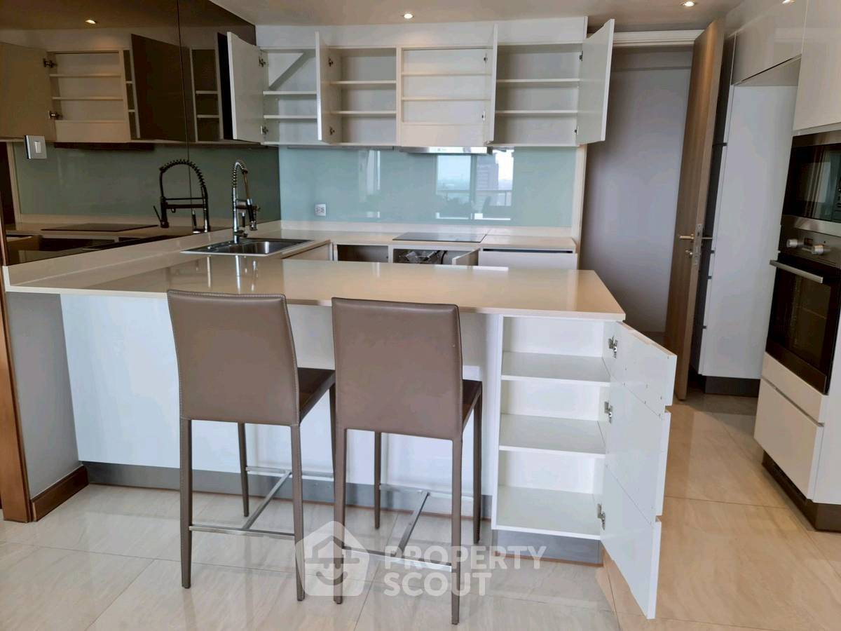 picture 4-BR Condo at H Sukhumvit 43 near BTS Phrom Phong (ID 2513803) - 4/15