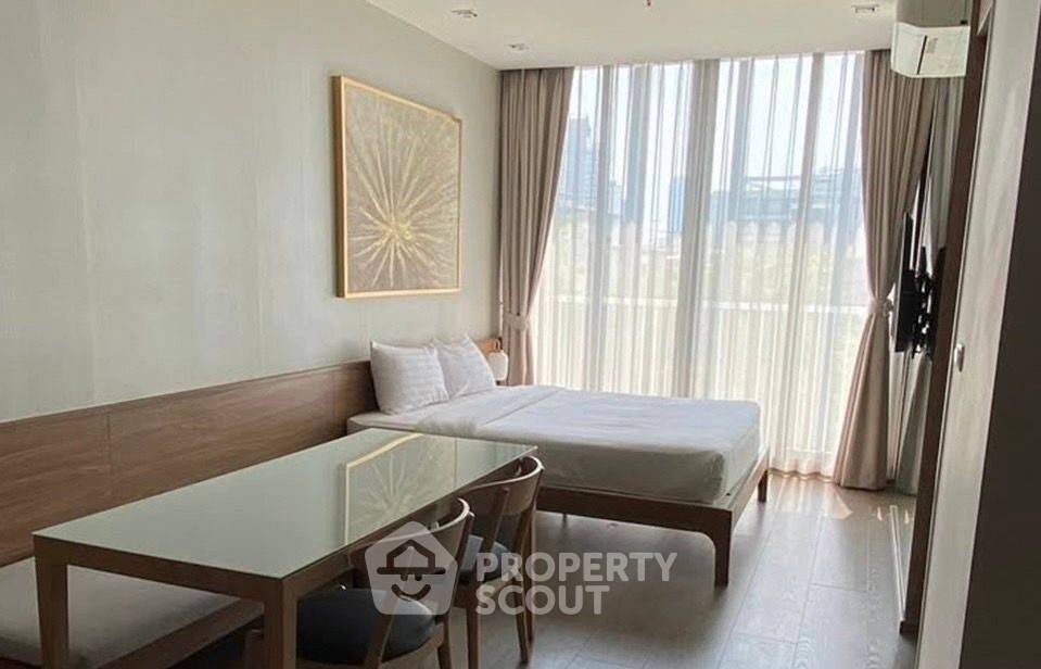 picture Studio Condo at Park Origin Phrom Phong near BTS Phrom Phong (ID 1990694) - 2/7