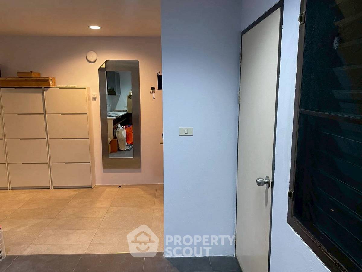 รูป คอนโด 1-ห้องนอน ที่ อโศก ทาวเวอร์ คอนโดมิเนียม ใกล้ MRT เพชรบุรี (ID 2622819) - รูปที่ 7/19