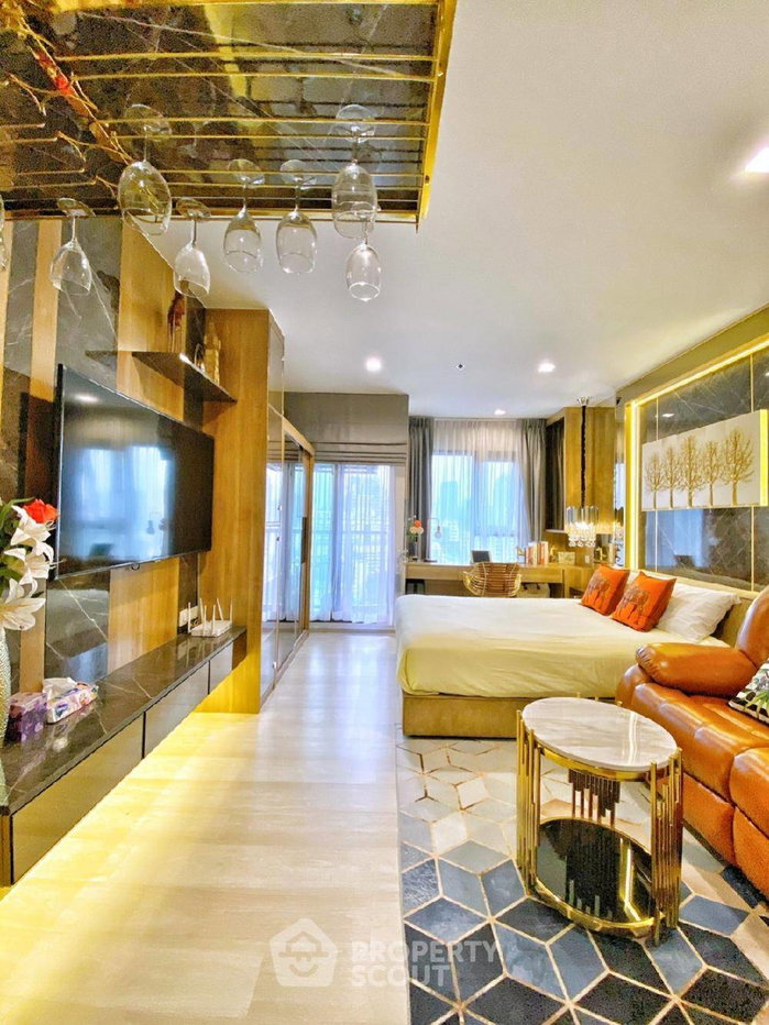 picture High-Floor 1-BR Condo, Life One Wireless, 18th Floor Near BTS Phloen Chit (ID 403224) - 1/18