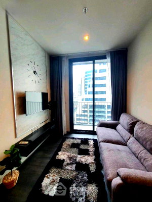 คอนโดให้เช่า : ใกล้ MRT Sukhumvit 200 ม. คอนโด 1 ห้องนอน The Edge Sukhumvit 23 (ID 2110327)