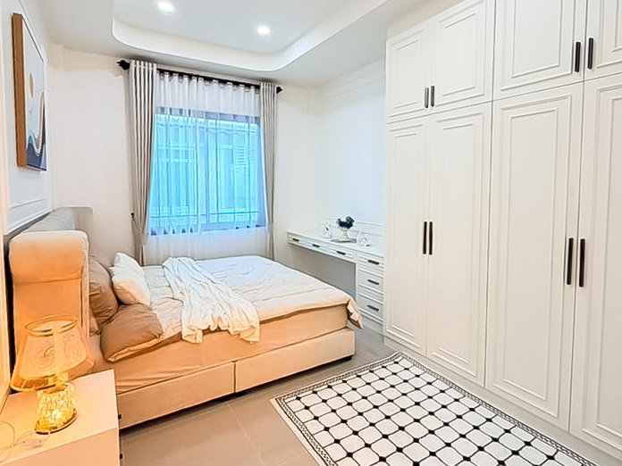 picture Corner Pool Villa for Sale Nong Prue East Pattaya - 20/25