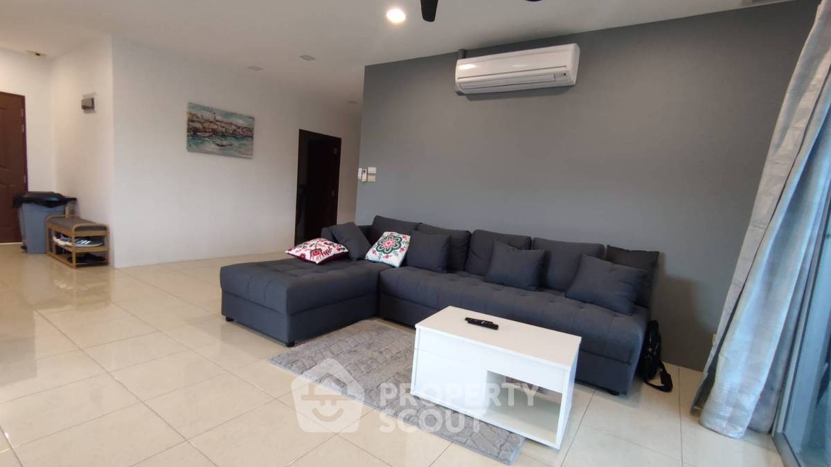 picture 3-BR Condo at Nordic Park Hill close to Phratamnak (ID 1798402) - 3/19