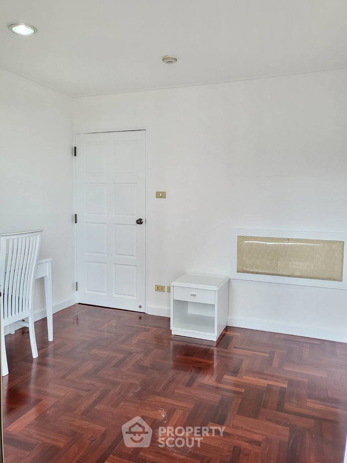 picture 3-BR Condo at Richmond Palace Condominium near BTS Phrom Phong (ID 1576118) - 15/20