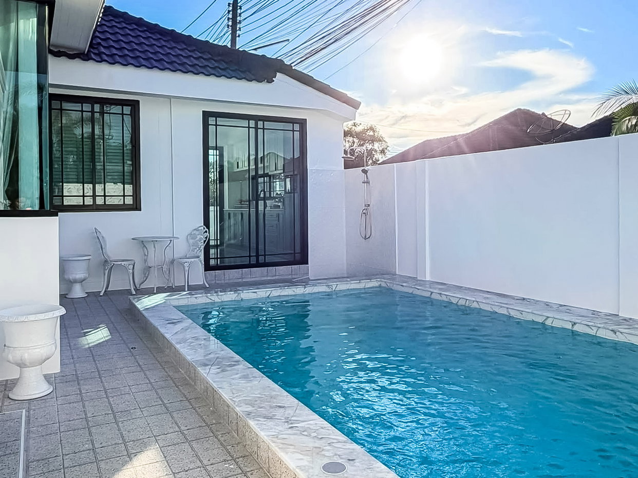picture Corner Pool Villa for Sale Nong Prue East Pattaya - 4/25