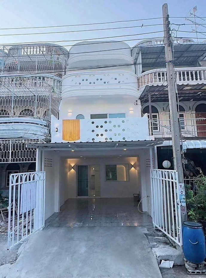 รูป 🔥ขาย ทาวน์เฮ้าส์ หมู่บ้าน 89 บางบอนวิลล์ โครงการ 2   ทำเลดี เอกชัย-กาญจนาภิเษก  ✅ รีโนเวทตกแต่งใหม่ทั้งหลังจัดเต็มแบบพร้อมอยู่ - รูปที่ 24/24