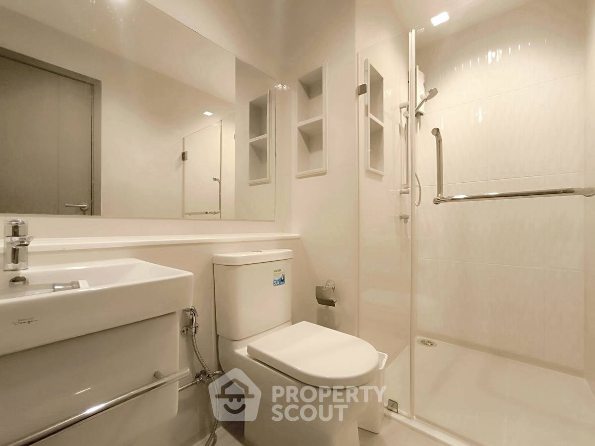 รูป คอนโด 1-ห้องนอน ที่ ไลฟ์ อโศก - พระราม 9 ใกล้ MRT พระราม 9 (ID 2446369) - รูปที่ 7/9