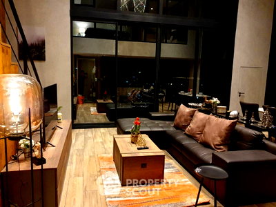 Condos for sale : 1-BR 79 Sqm Condo On 37th Floor, The Lofts Asoke, 300m to MRT Phetchaburi (ID 2940234)
