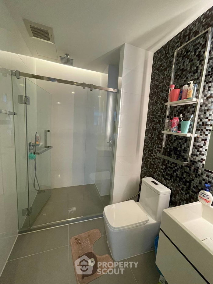 รูป คอนโด 1-ห้องนอน ที่ เดอะ รูม สุขุมวิท 69 ใกล้ BTS พระโขนง (ID 2063397) - รูปที่ 4/7