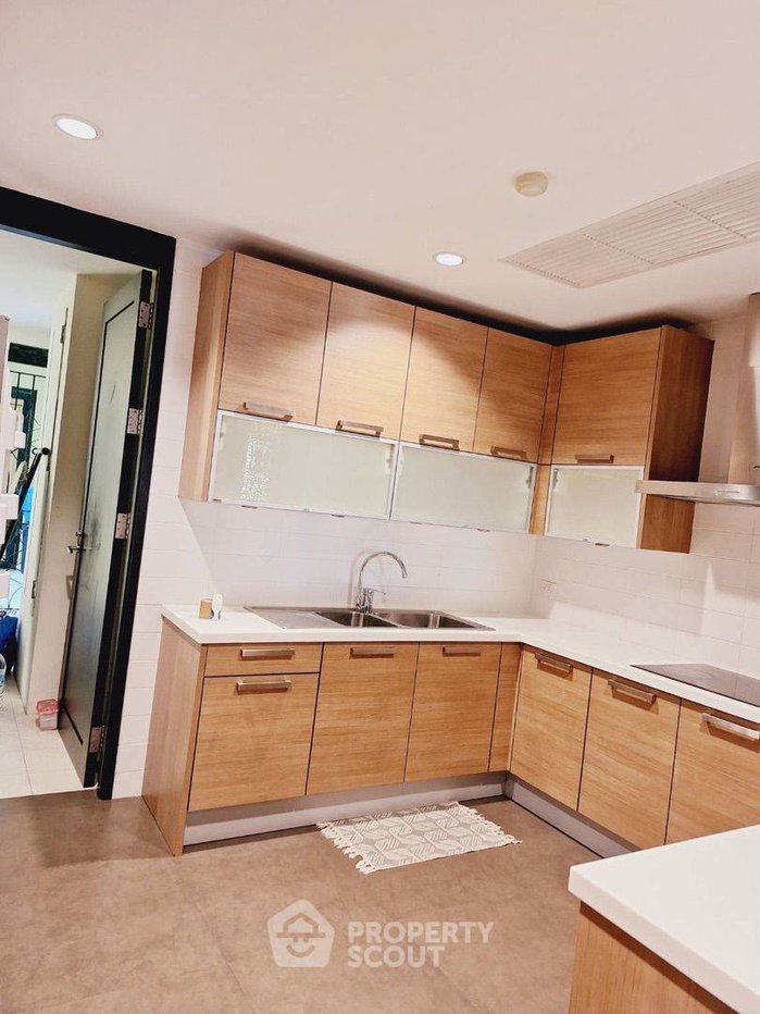 picture 3-BR Condo at Supreme Garden Condominium near MRT Lumphini (ID 2311447) - 3/18