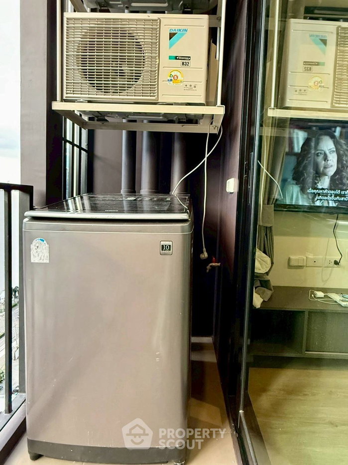 picture 1-BR Condo at Nue District R9 near MRT Phra Ram 9 (ID 2569370) - 14/15