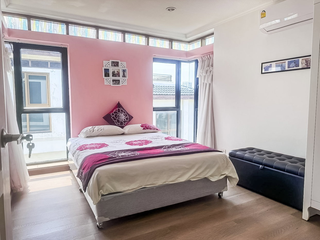 picture Canal Front House for Sale Na Jomtien Pattaya - 10/15