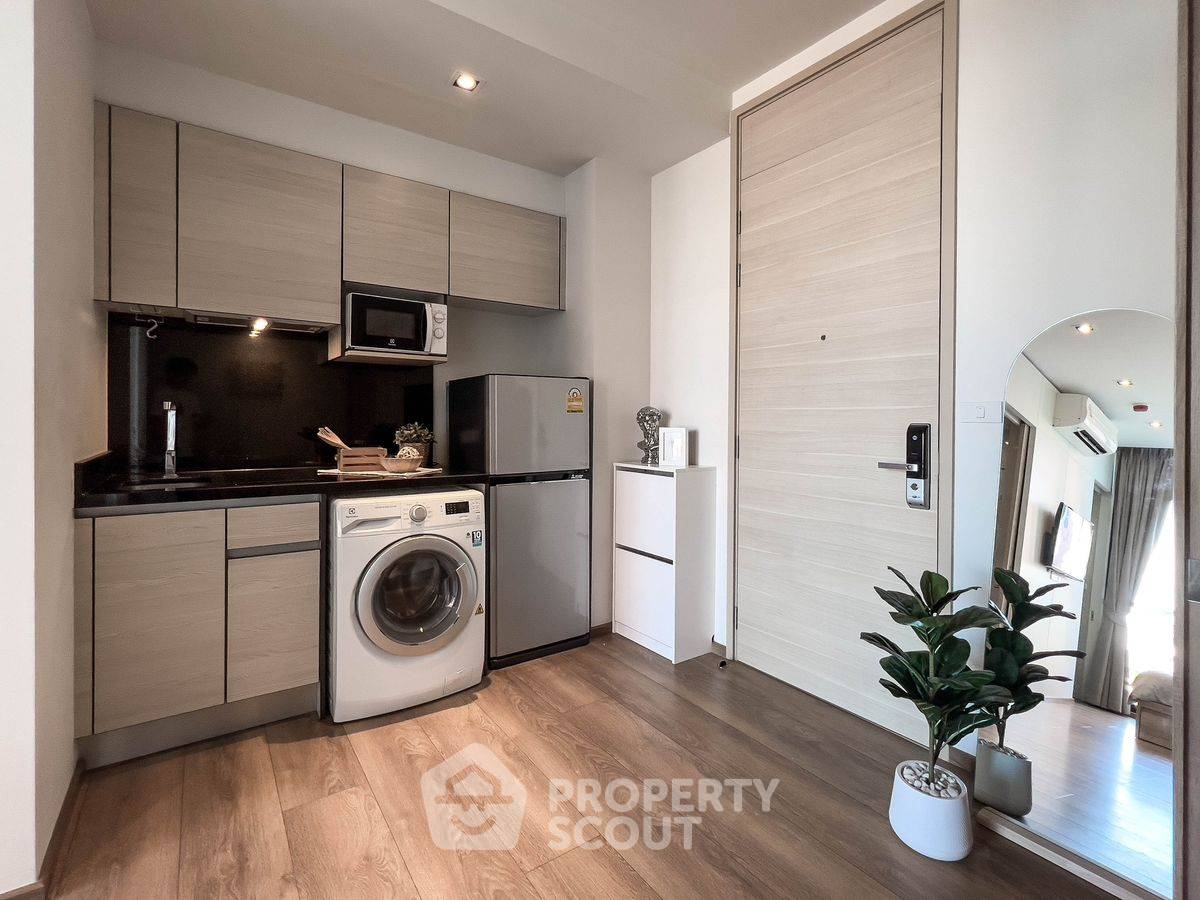 picture Studio Condo at Park Origin Phrom Phong near BTS Phrom Phong (ID 2090520) - 7/11