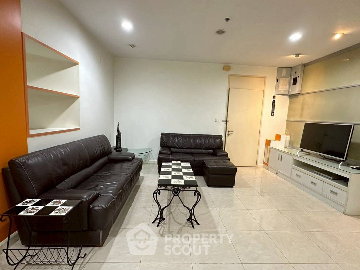 รูป คอนโด 2-ห้องนอน ที่ สีลมแกรนด์เทอเรส คอนโดมิเนียม ใกล้ BTS ศาลาแดง (ID 2803160) - รูปที่ 1/7