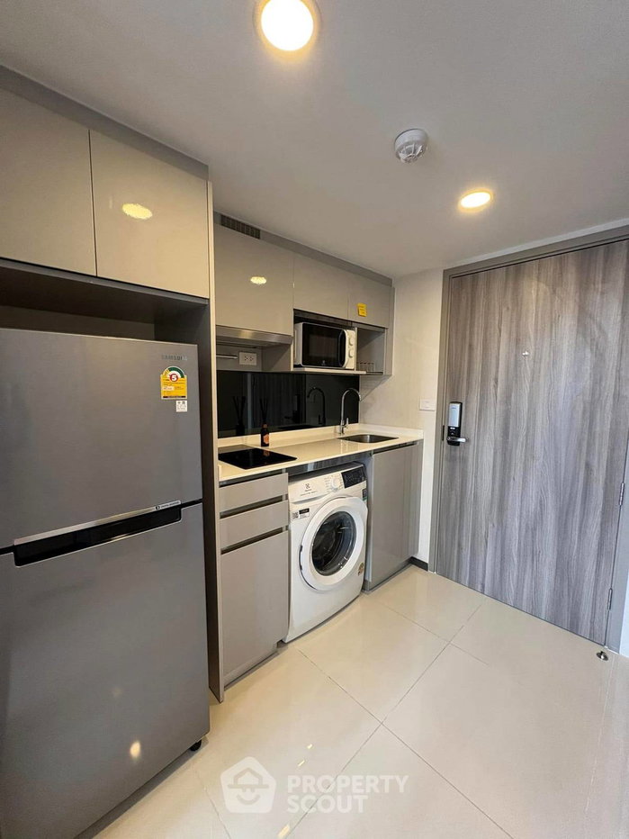picture 1-BR Condo at Knightsbridge Space Ratchayothin near BTS Ratchayothin (ID 2751794) - 8/12