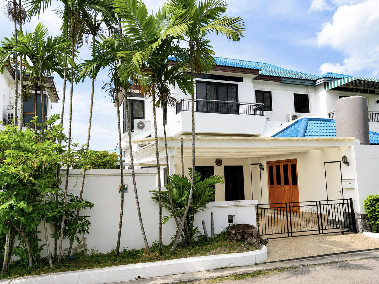 picture Canal Front House for Sale Na Jomtien Pattaya - 14/15