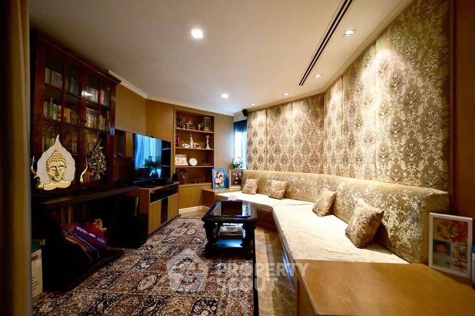 รูป คอนโด 3-ห้องนอน ที่ สาธร การ์เด้นส์ ใกล้ MRT สีลม (ID 2869827) - รูปที่ 13/26