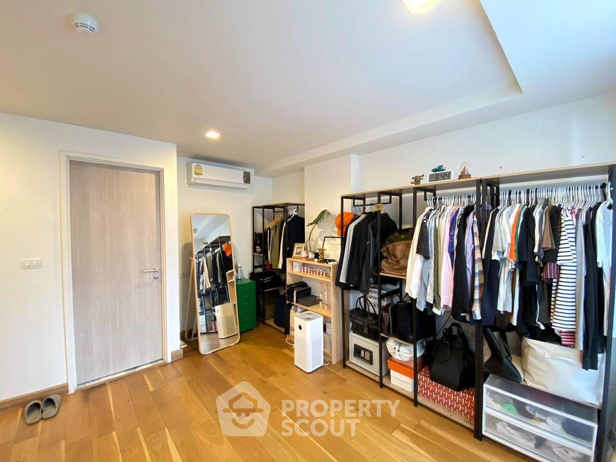 รูป คอนโด 1-ห้องนอน ที่ ดาวน์ทาวน์ 49 สุขุมวิท ใกล้ BTS พร้อมพงษ์ (ID 1527357) - รูปที่ 10/17