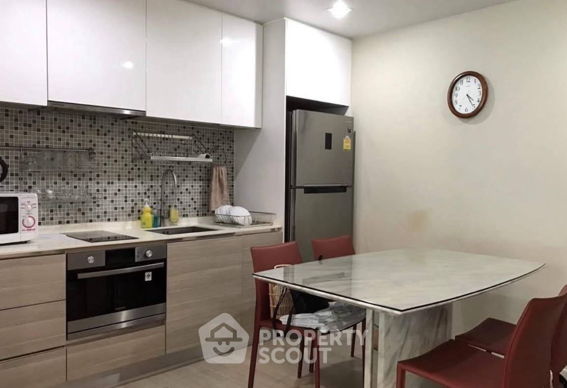 รูป คอนโด 1-ห้องนอน ที่ เดอะ รูม สุขุมวิท 21 ใกล้ MRT สุขุมวิท (ID 2639577) - รูปที่ 5/13