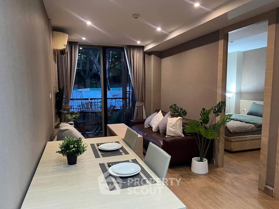 picture 1-BR 38 Sqm At Klass Silom, 200m to BTS Chong Nonsi (ID 2799593) - 17/18