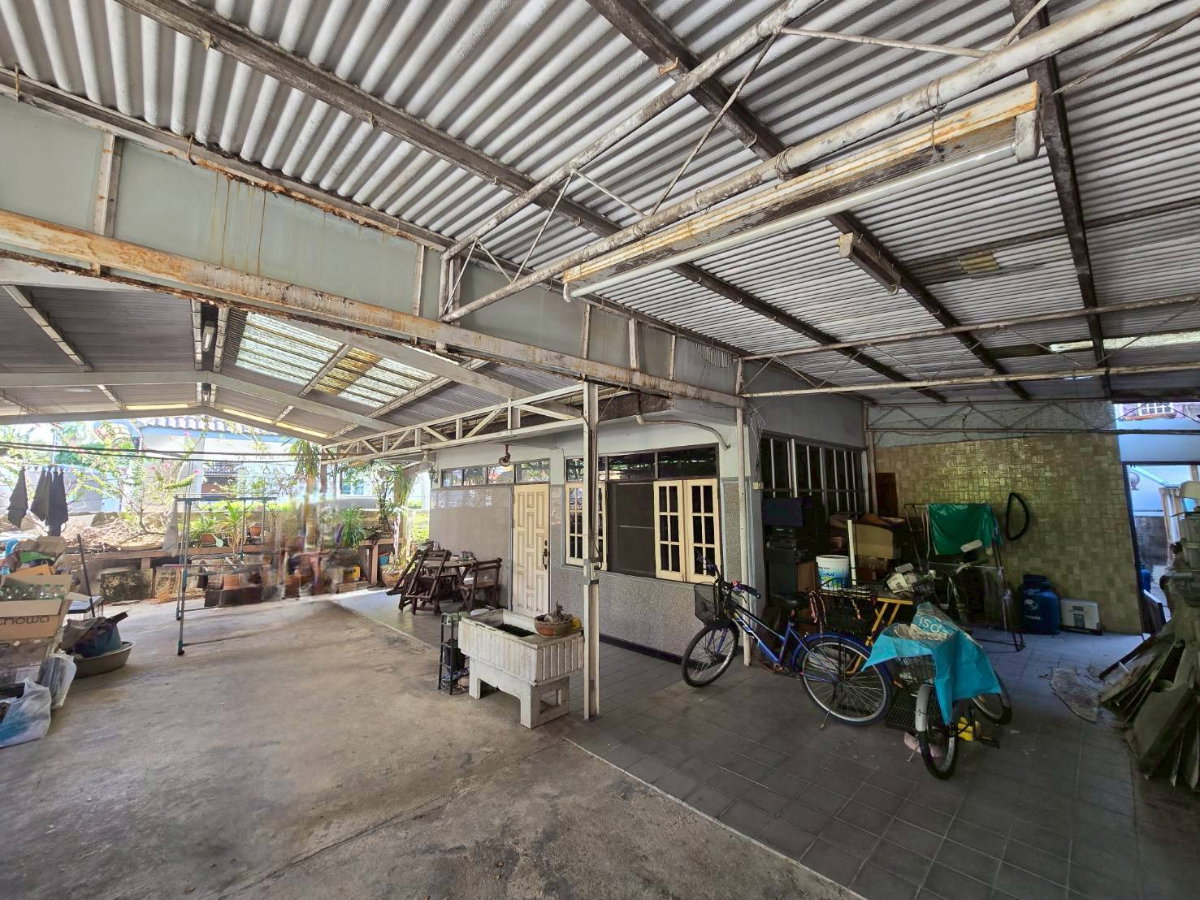 รูป ขายที่ดินแปลงสวย พร้อมบ้าน 2 ชั้น สุขุมวิท 65 ซ.ชัยพฤกษ์แยก10 ใกล้ BTS เอกมัย (N.2023) - รูปที่ 7/8