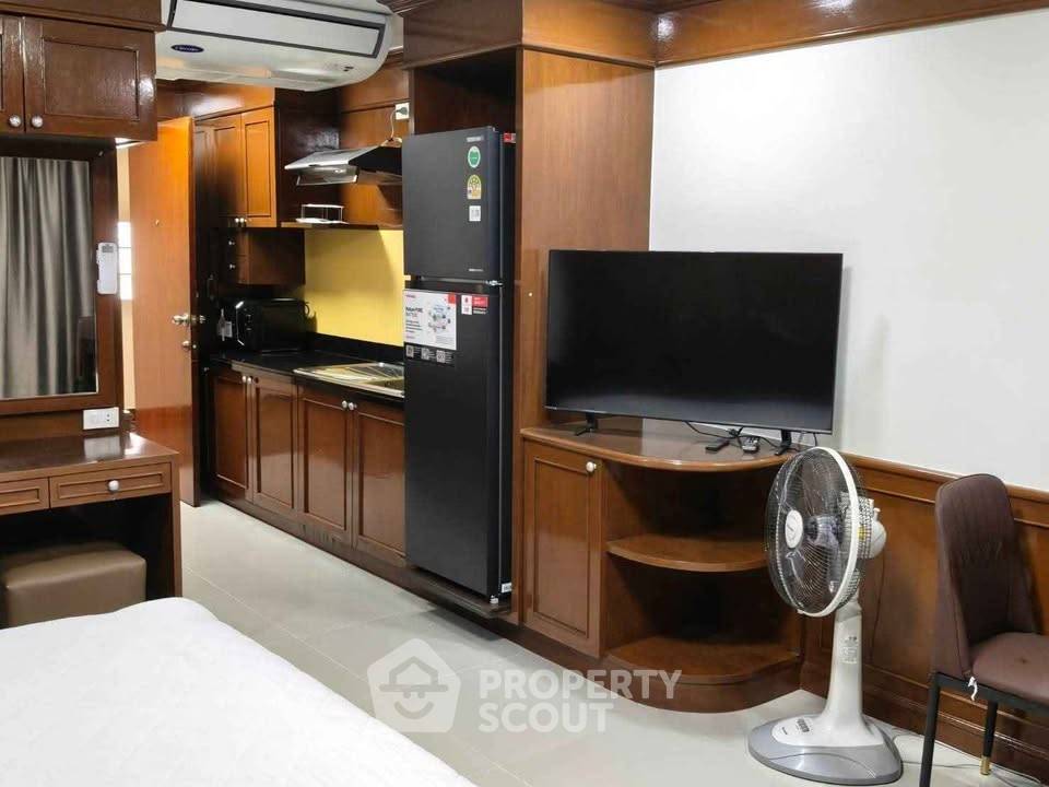 picture Studio Condo at Sukhumvit Suite near BTS Nana (ID 2791942) - 5/8