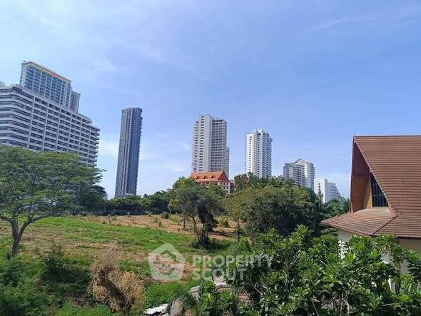 รูป คอนโด 1-ห้องนอน ที่ คลับ รอยัล ใกล้ ปราสาทสัจธรรม (ID 2417767) - รูปที่ 4/14