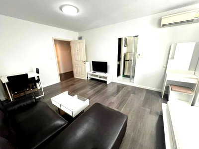 Condos for rent : Condo for Rent: D Condo Abac Bangna Campus. Fully furnished and equipped with all appliances. Ready to move in! Near ABAC Bangna University.