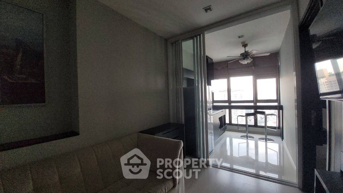 รูป คอนโด 1-ห้องนอน ที่ ริทึ่ม สุขุมวิท 44/1 ใกล้ BTS พระโขนง (ID 2010977) - รูปที่ 3/11