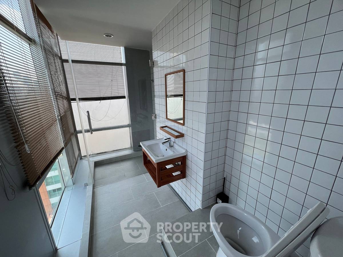 รูป คอนโด 2 ห้องนอน โครงการ บ้านสาทร เจ้าพระยา ชั้น 11 ใกล้ BTS กรุงธนบุรี (ID 549292) - รูปที่ 13/17