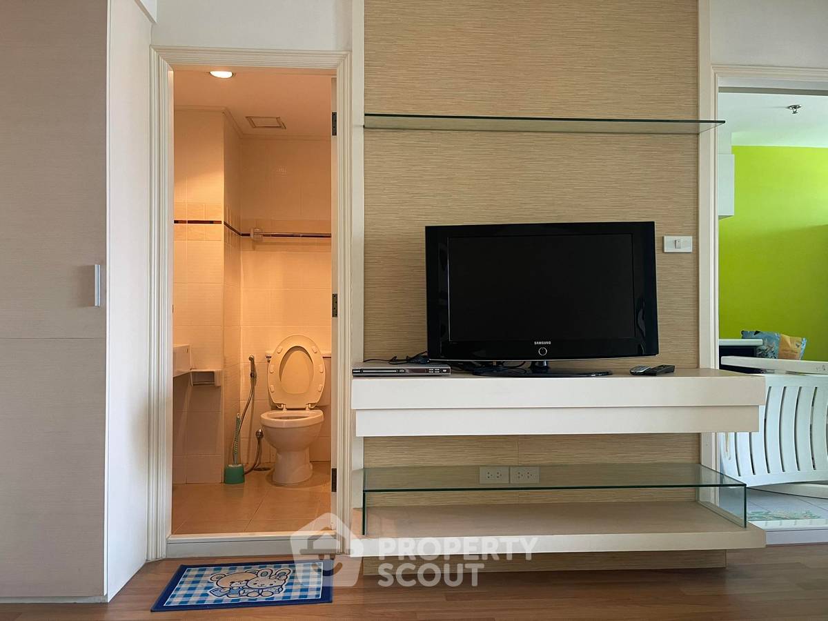 picture 1-BR Condo at Lumpini Place Narathiwat-Chaopraya close to Phra Ram 3 (ID 1086746) - 8/11