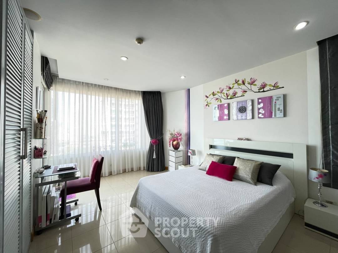 รูป คอนโด 2 ห้องนอน 106 ตร.ม. ชั้น 23 La Royale Beach Condo (ID 1813635) - รูปที่ 9/20