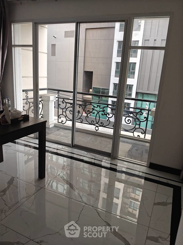รูป คอนโด 3-ห้องนอน ที่ ลา วี ออง โรส เพลส คอนโดมิเนียม ใกล้ BTS ทองหล่อ (ID 2894845) - รูปที่ 7/12