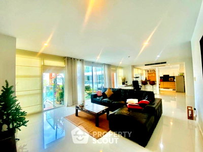 Condos for sale : 2-BR 130 Sqm Condo For Sale At The Breeze Hua Hin (Near Khao Takiab Beach) (ID 1205478)