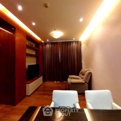 Condos for sale : 1-BR Condo At The Address Sukhumvit 28, 300m to BTS Phrom Phong (ID 2331819)
