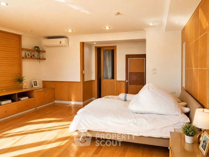 คอนโด 3-ห้องนอน ที่ ริเวอไรน์ เพลส ใน สวนใหญ่ (ID 2957219)
