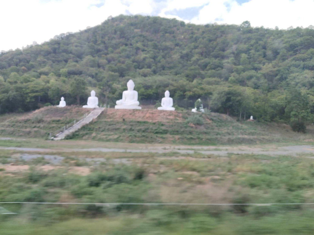 รูป ขายที่ดินรอบเนินเขา ต.สระลงเรือ  อ.ห้วยกะเจา จ.กาญจนบุรี  165 ไร่ 3 งาน ราคาดีงาม - รูปที่ 5/9