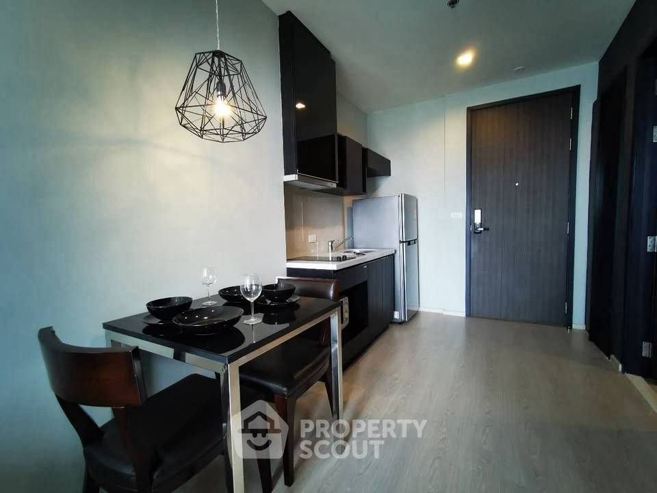 รูป คอนโด 1 ห้องนอน Rhythm Sukhumvit 44/1 ใกล้ BTS พระโขนง 70 ม. (ID 2957514) - รูปที่ 2/8