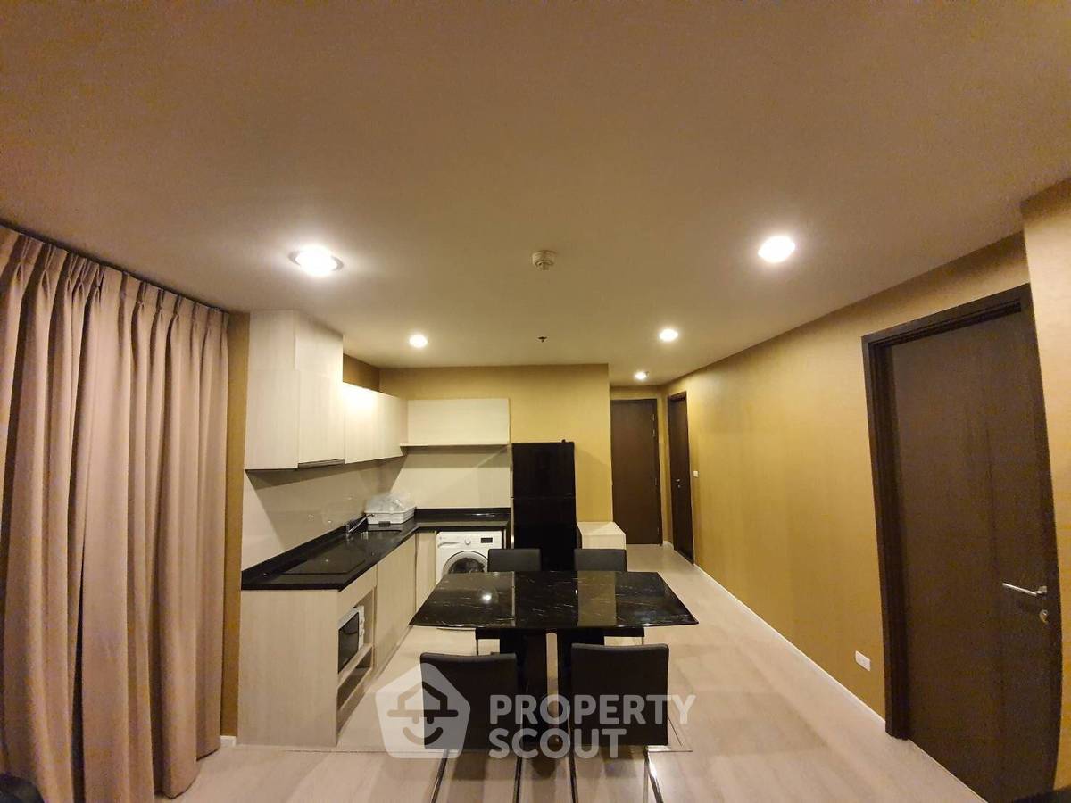 รูป คอนโด 2-ห้องนอน ที่ ริทึ่ม สาทร-นราธิวาส ใกล้ BTS ช่องนนทรี (ID 2751385) - รูปที่ 3/7