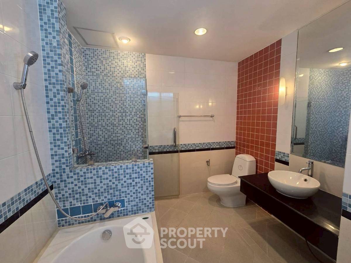 picture 2-BR Condo at Citi Smart Sukhumvit 18 near BTS Asok (ID 2951374) - 6/10