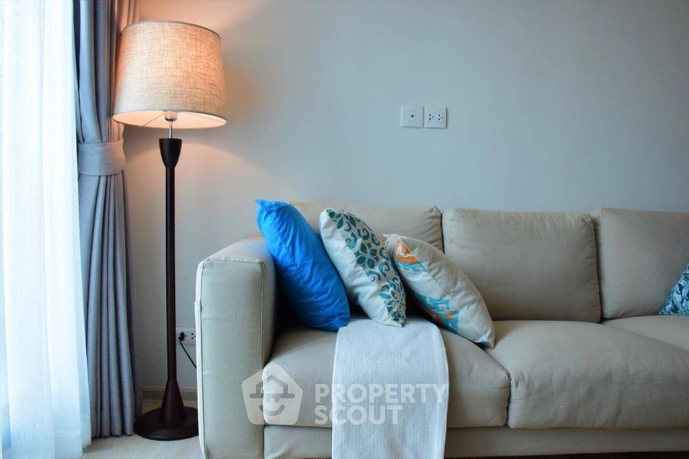 picture 1-BR Condo at Life One Wireless near BTS Phloen Chit (ID 402694) - 10/28