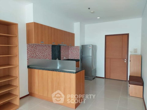 คอนโด 1 ห้องนอน ขนาด 55 ตร.ม. วิลล่า สาทร ใกล้ BTS กรุงธนบุรี 100 ม. (ID 1441702)