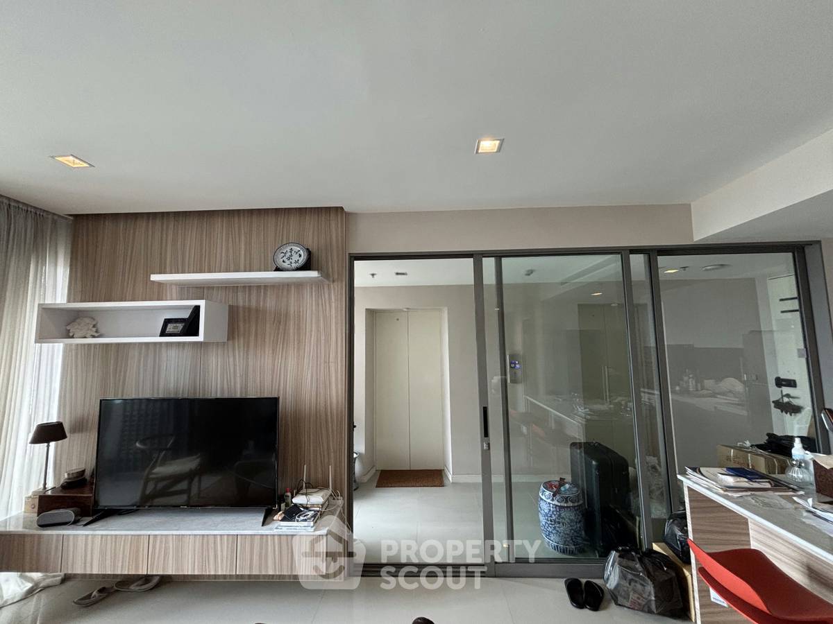 picture 1-BR Condo at Star View close to Phra Ram 3 (ID 2744523) - 2/9