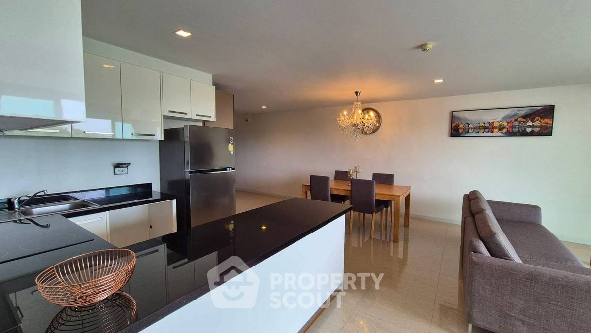 picture 2-BR Condo at Elegance @ Cosy Beach Pattaya close to Phratamnak (ID 2959487) - 3/14